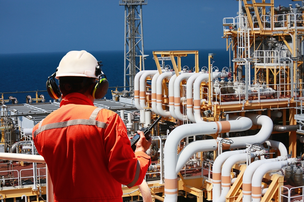 Certified Coastal Water Oil Spill Control - Tactical and Operations Level (CWOSC)